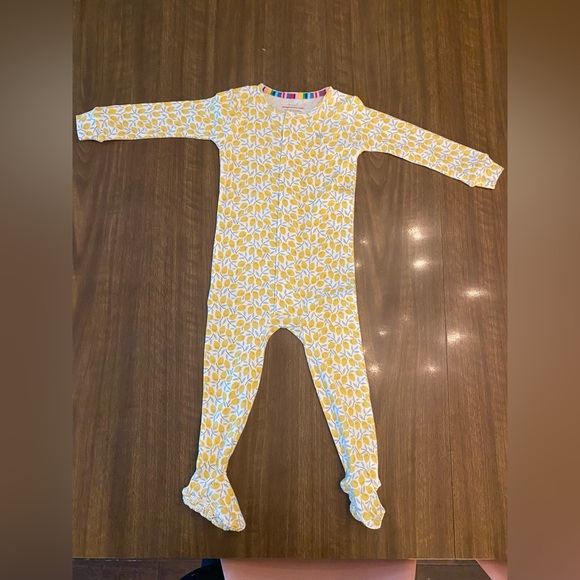 Bundle of three Magnetic Me pajamas. Size 12-18 months, 22-27lbs - Picture 4 of 7